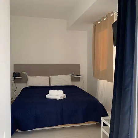 Island בית הארחה