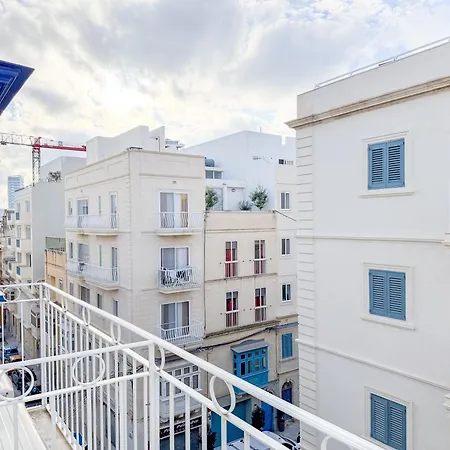 Πανσιόν Island 4*